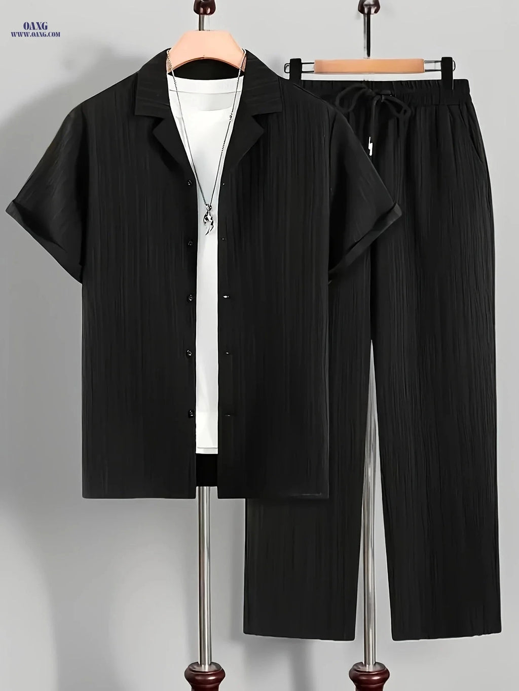 Men's Casual Two-Piece Outfit - Short Sleeve Cuban Collar Shirt & Pants   OAXG 