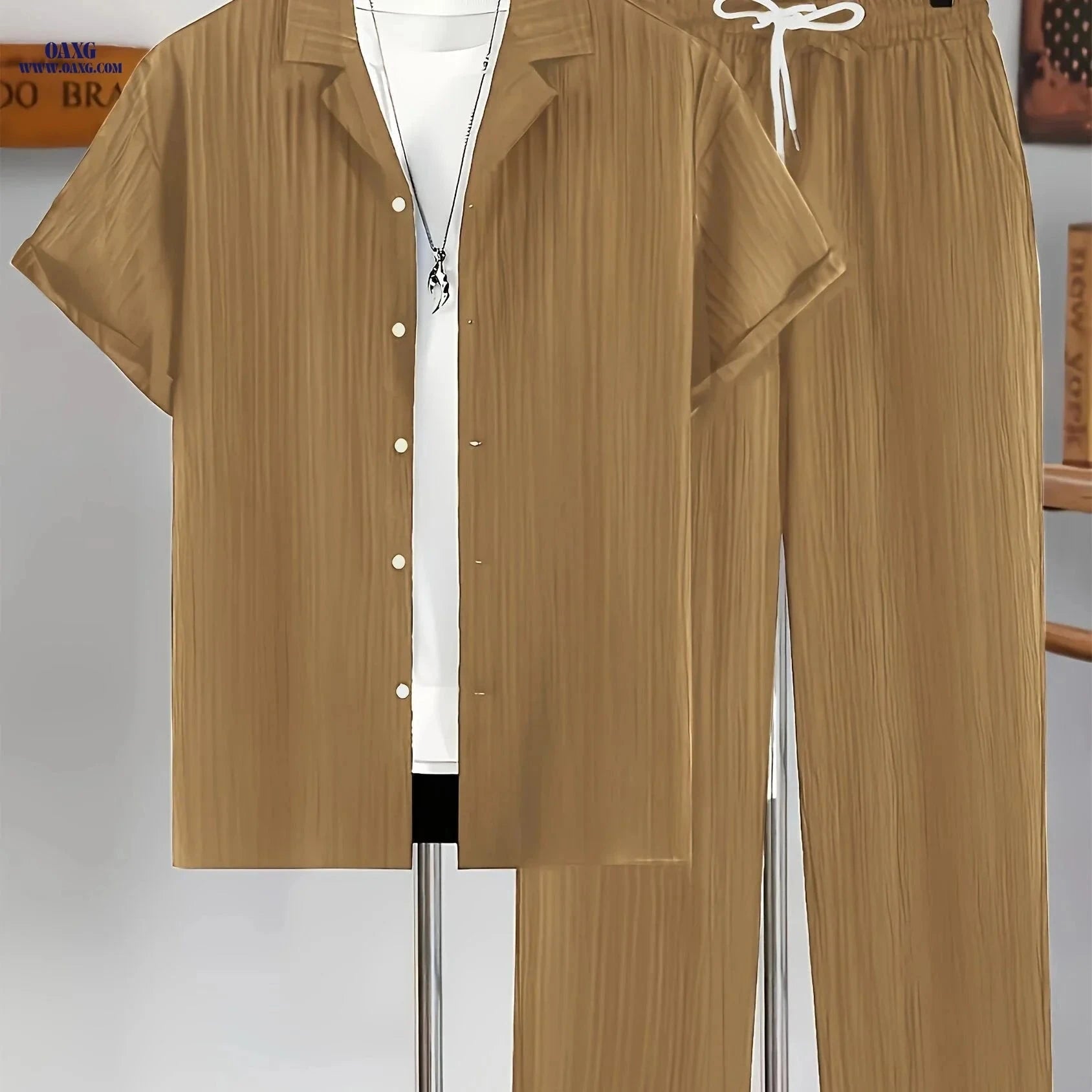 Men's Casual Two-Piece Outfit - Short Sleeve Cuban Collar Shirt & Pants   OAXG 