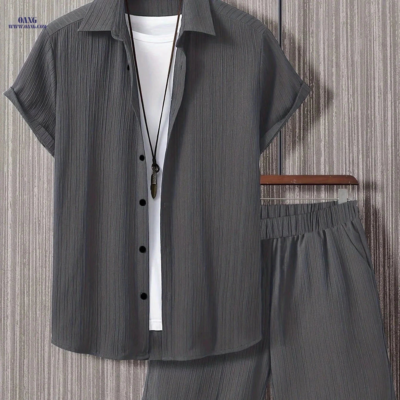 Men's Casual Two-Piece Summer Outfit - Solid Color Shirt & Shorts   OAXG 
