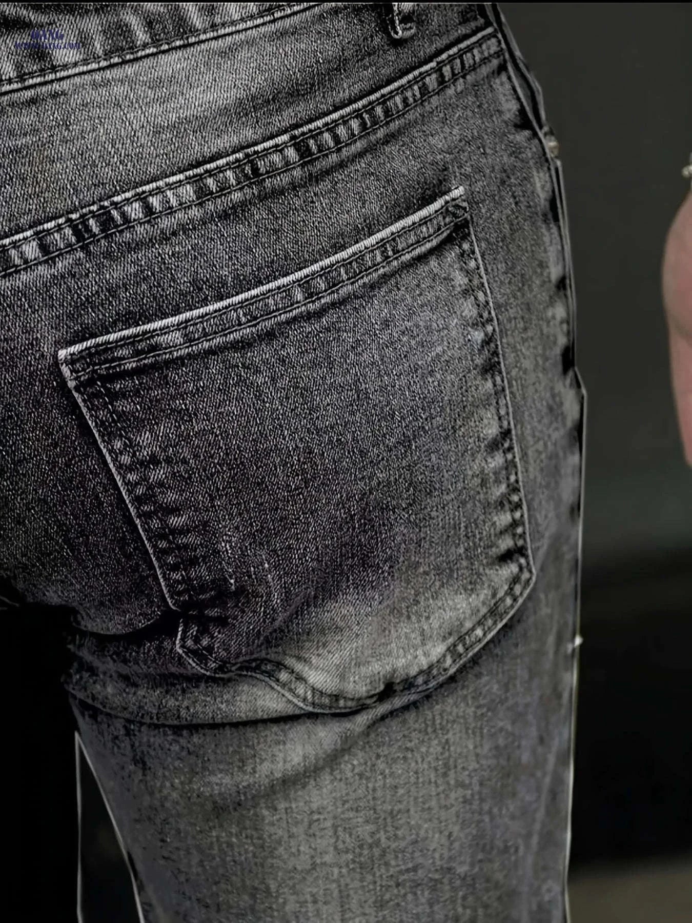 Men’s Casual Washed Denim Jeans - Geometric Distress, All-Season Comfort   OAXG 