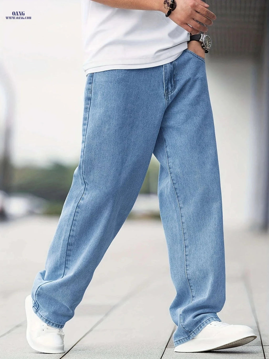Men's Casual Wide-Leg Jeans - Light Wash, Medium Stretch, Regular Fit   OAXG 
