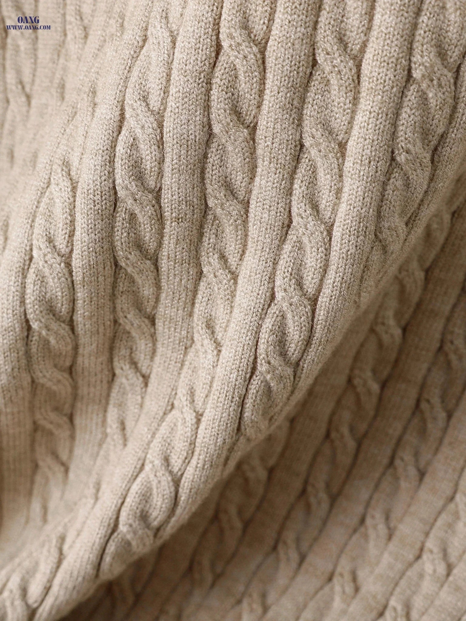 Men's Fitted Round Neck Cable Knit Sweater - Casual and Stylish   OAXG Apricot / FR S