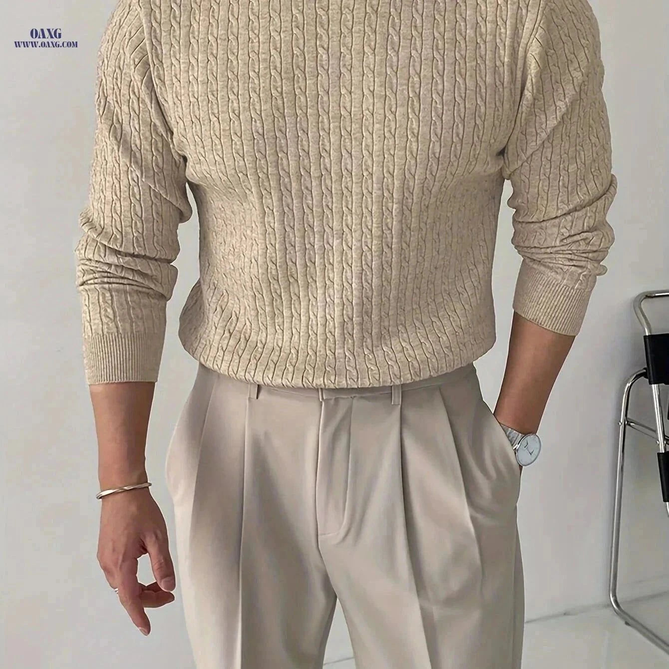 Men's Fitted Round Neck Cable Knit Sweater - Casual and Stylish   OAXG Apricot / FR S