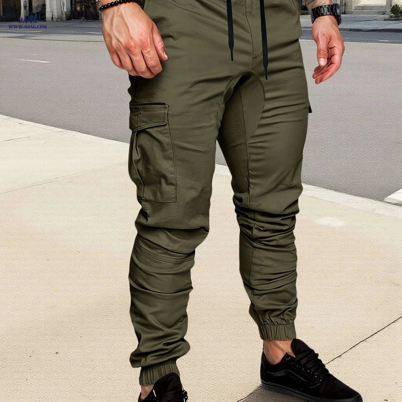Men's Heavy-Duty Cargo Pants - Adjustable Waist, Machine-Washable   OAXG 