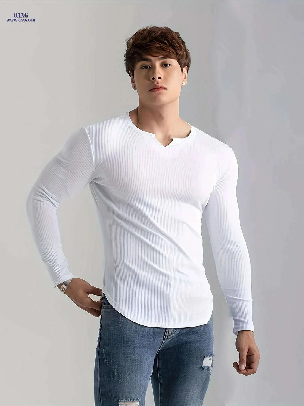 Men's High Stretch V-Neck T-Shirt - Comfy Long Sleeve Casual Tee   OAXG Black / US XS