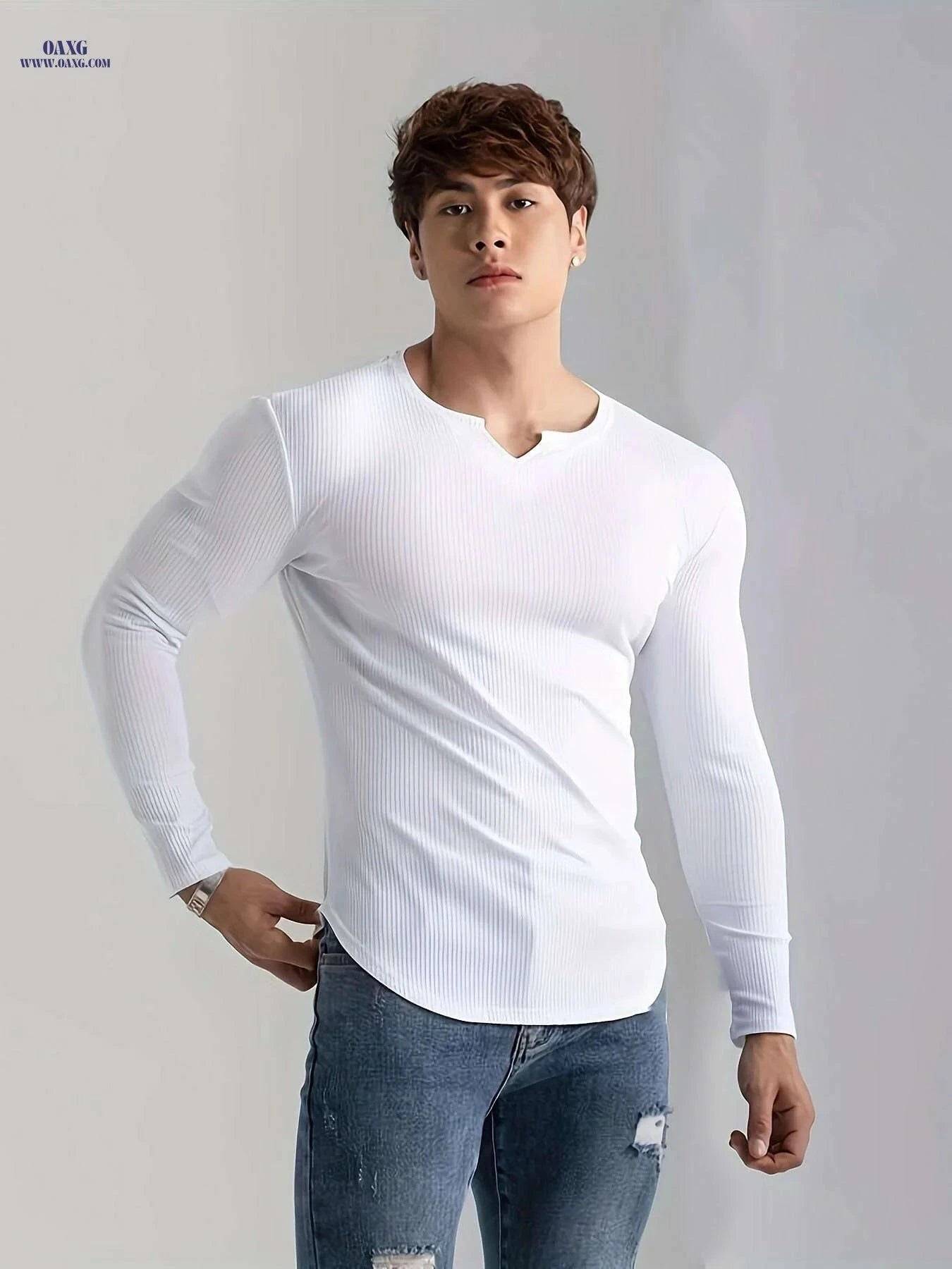 Men's High Stretch V-Neck T-Shirt - Comfy Long Sleeve Casual Tee   OAXG Black / US XS