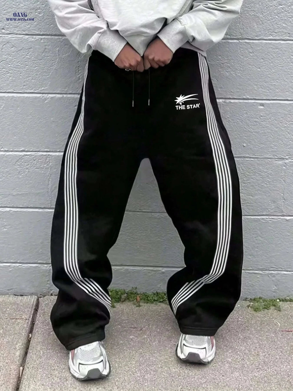 Men's Light Gray Athletic Pants - Loose Fit, Striped Sides, Pockets   OAXG 