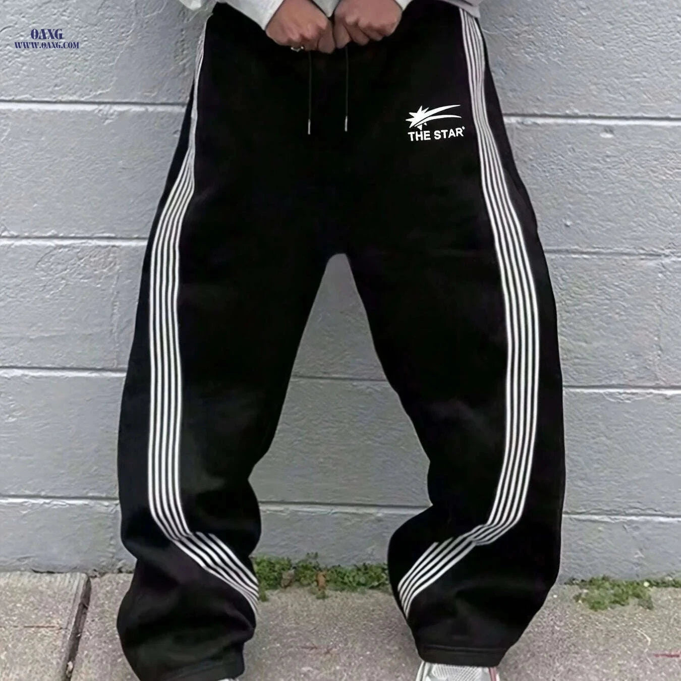Men's Light Gray Athletic Pants - Loose Fit, Striped Sides, Pockets   OAXG 