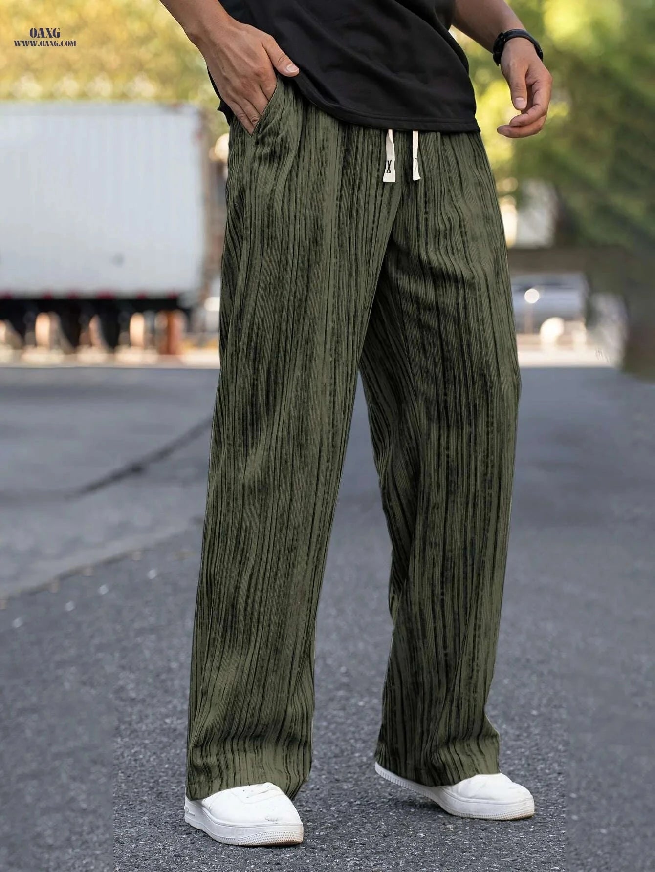 Men's Loose Fit Striped Corduroy Pants - Stretchy Knit Casual Style   OAXG 
