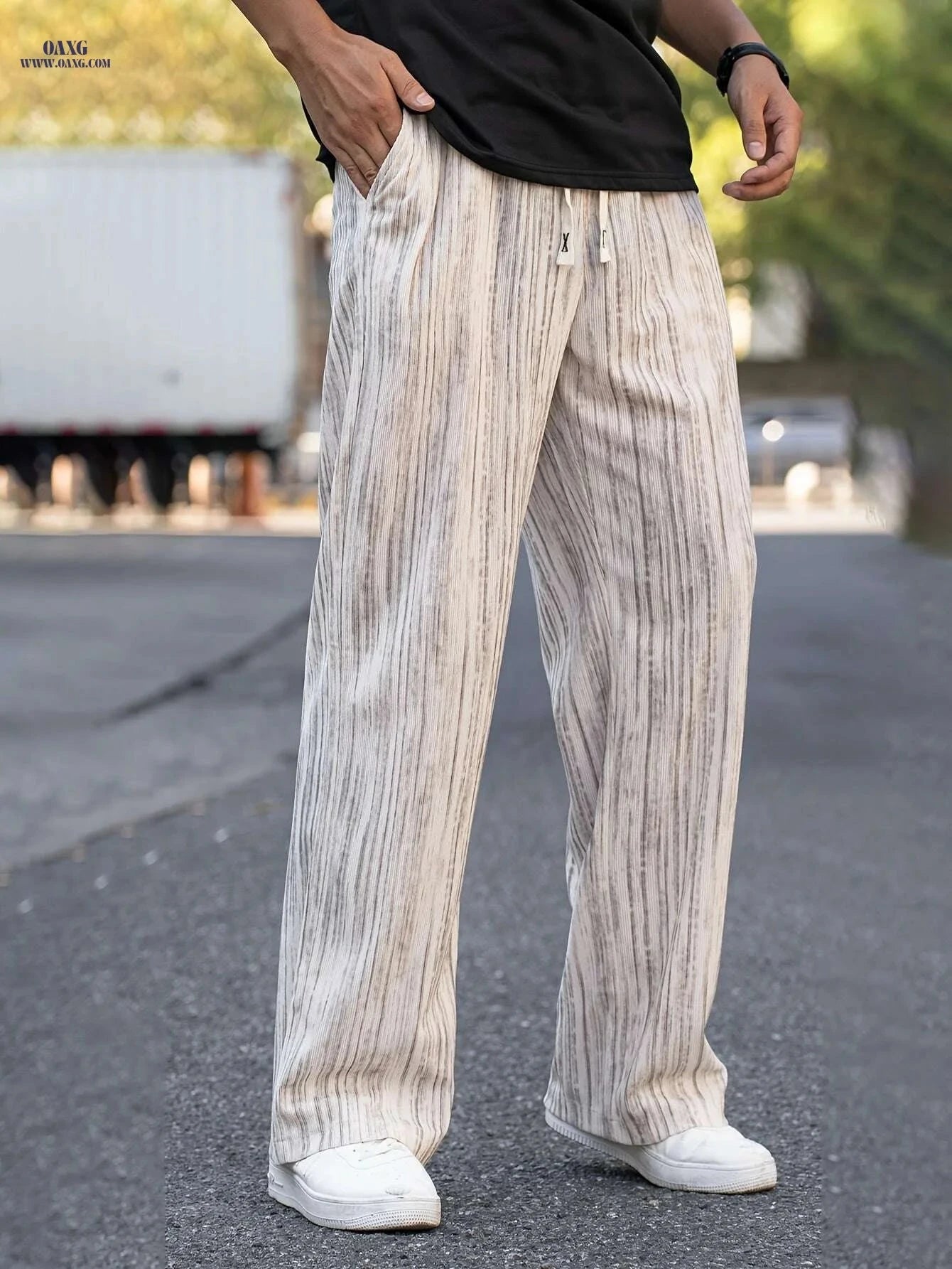 Men's Loose Fit Striped Corduroy Pants - Stretchy Knit Casual Style   OAXG 