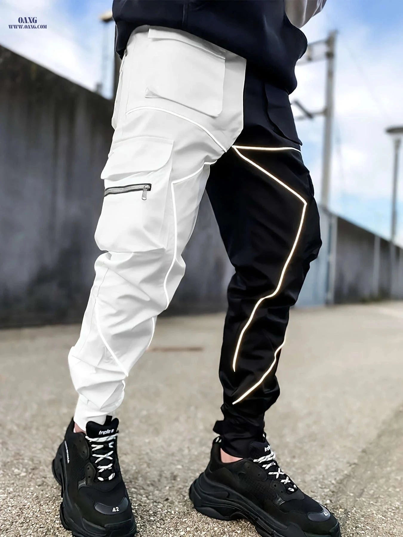 Men's Loose Straight-Leg Cargo Pants - Multiple Pockets & Reflective Details   OAXG Black / FR S