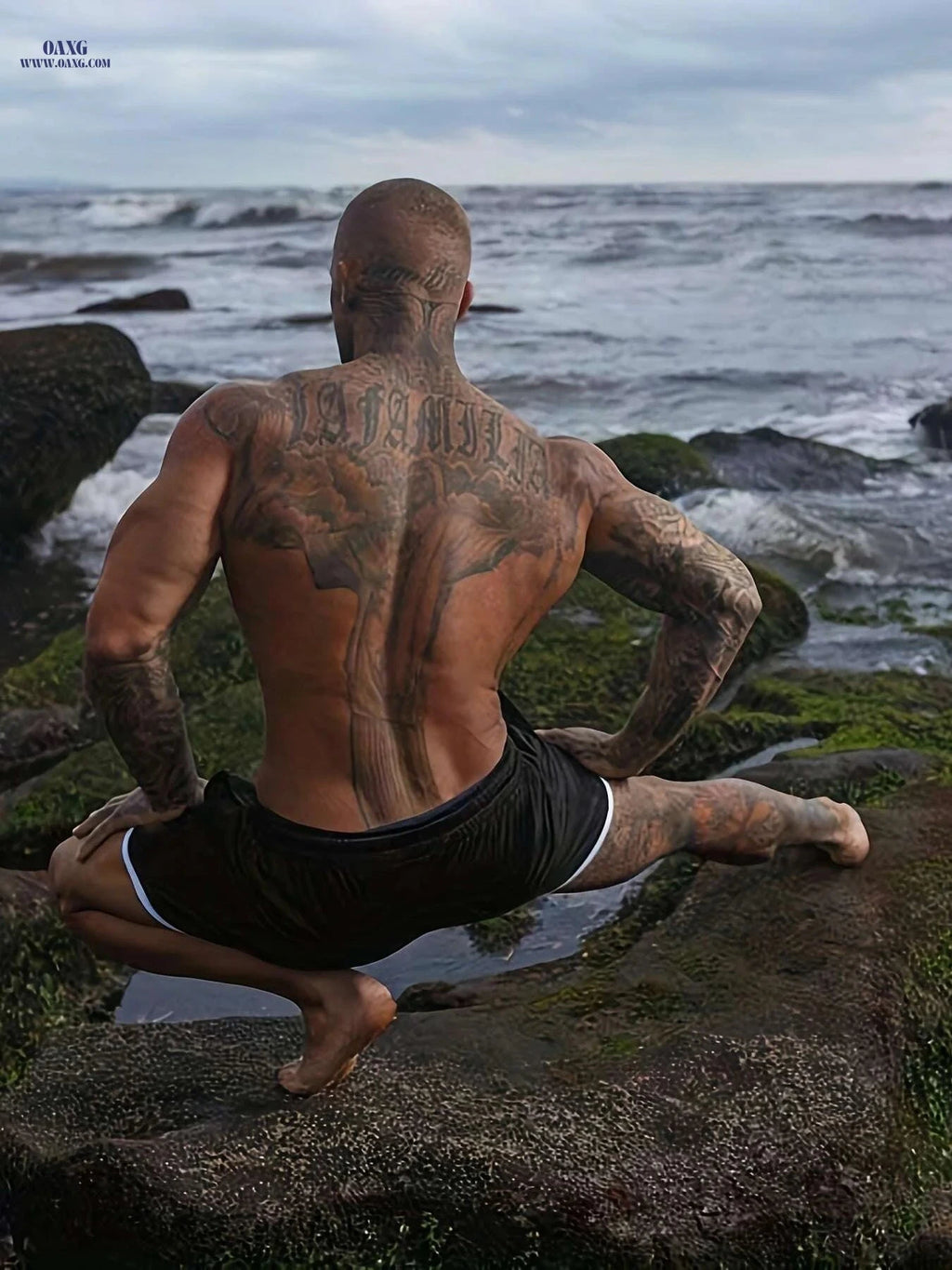 Men's Quick-Dry Athletic Shorts - Breathable Mesh & Geometric Design   OAXG Black / US XS