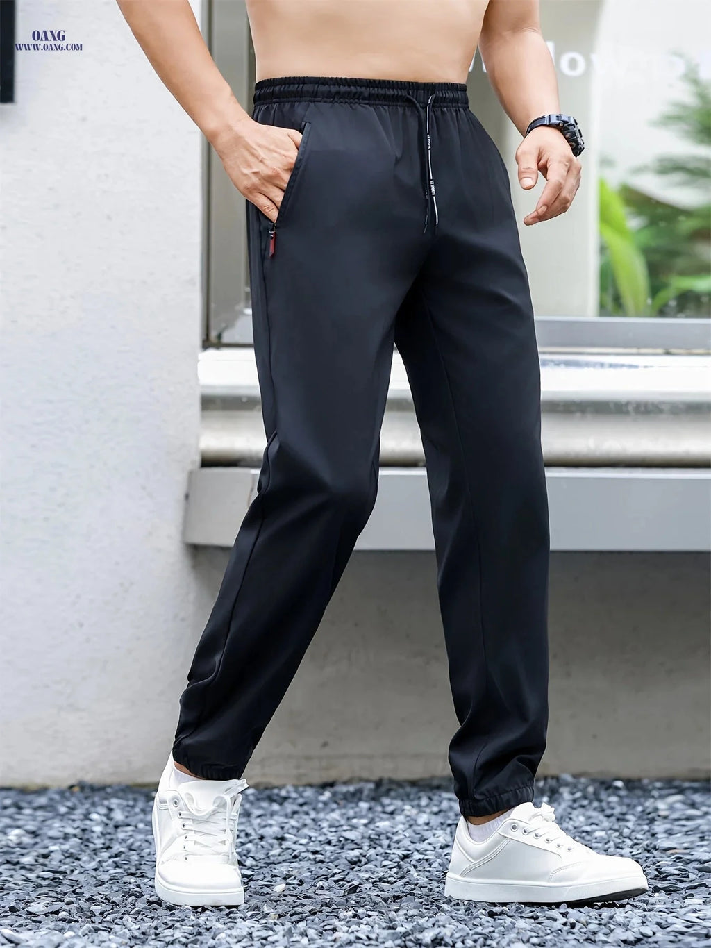 Men’s Quick-Dry Sports Pants - Lightweight Breathable Tapered Joggers   OAXG 