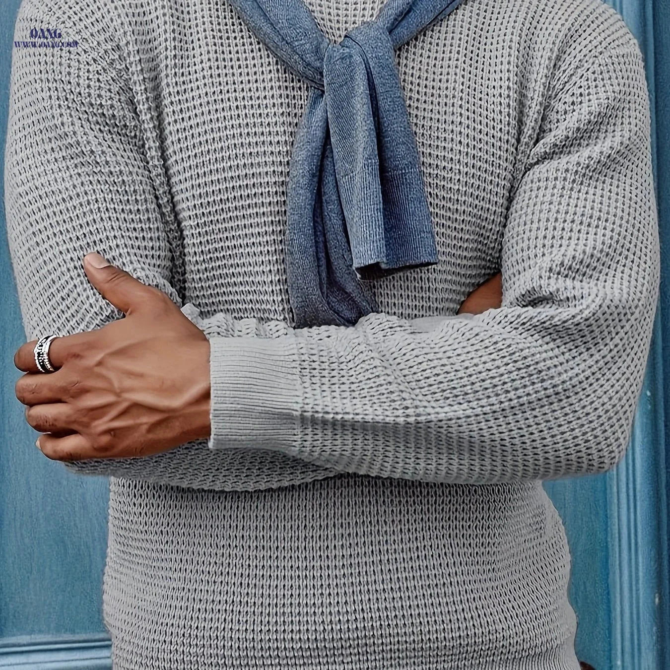 Men’s Round Neck Pullover Sweater - Knit, Long Sleeve, Solid Color   OAXG 