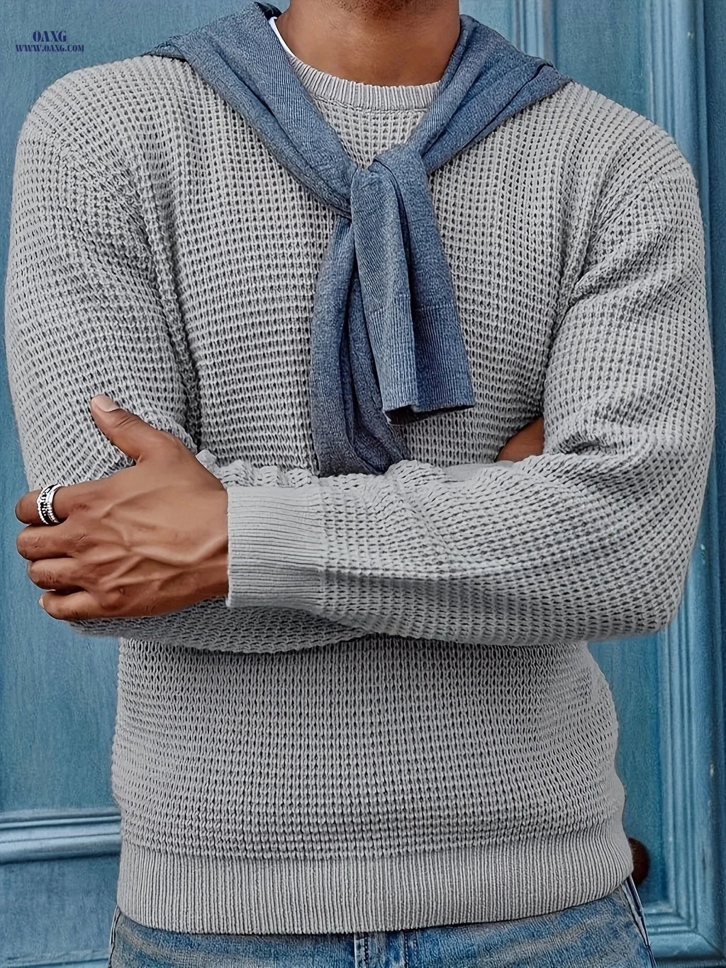 Men’s Round Neck Pullover Sweater - Knit, Long Sleeve, Solid Color   OAXG 