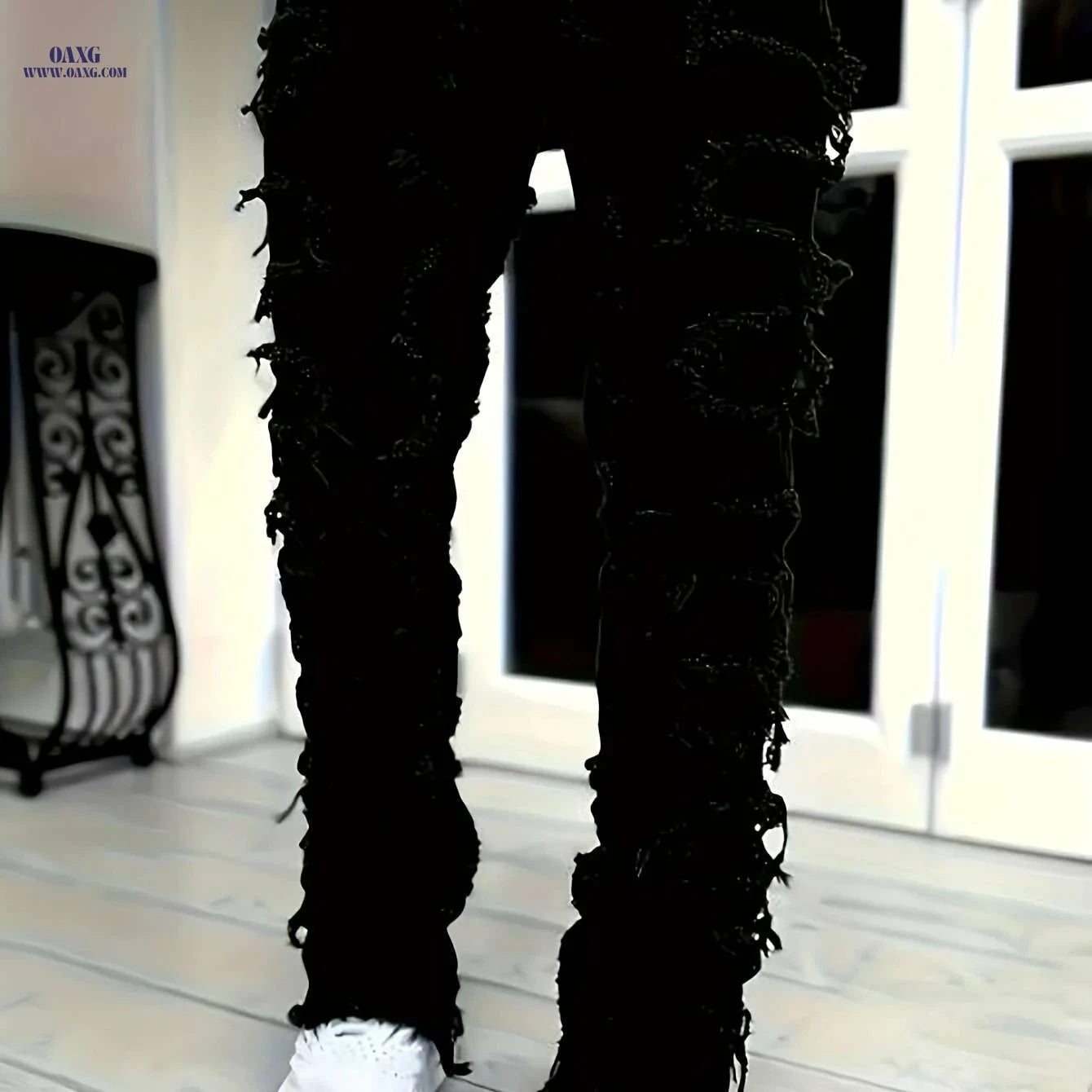 Men's Slim Fit Distressed Jeans - Ripped Holes & Patches, Mid-Rise   OAXG Black / XS