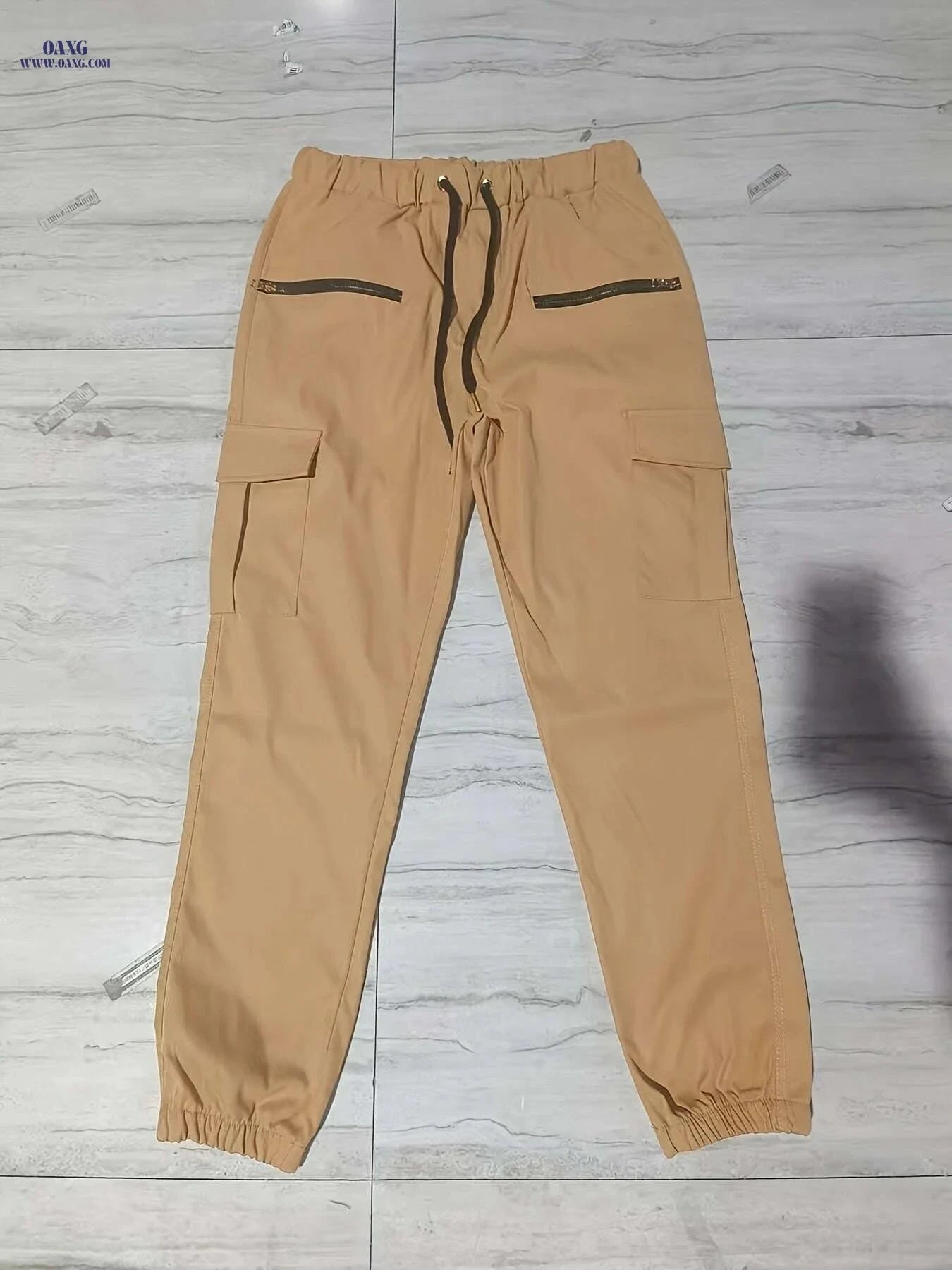 Men's Tan Cargo Pants - Adjustable Waist & Multi-Pocket Design   OAXG 