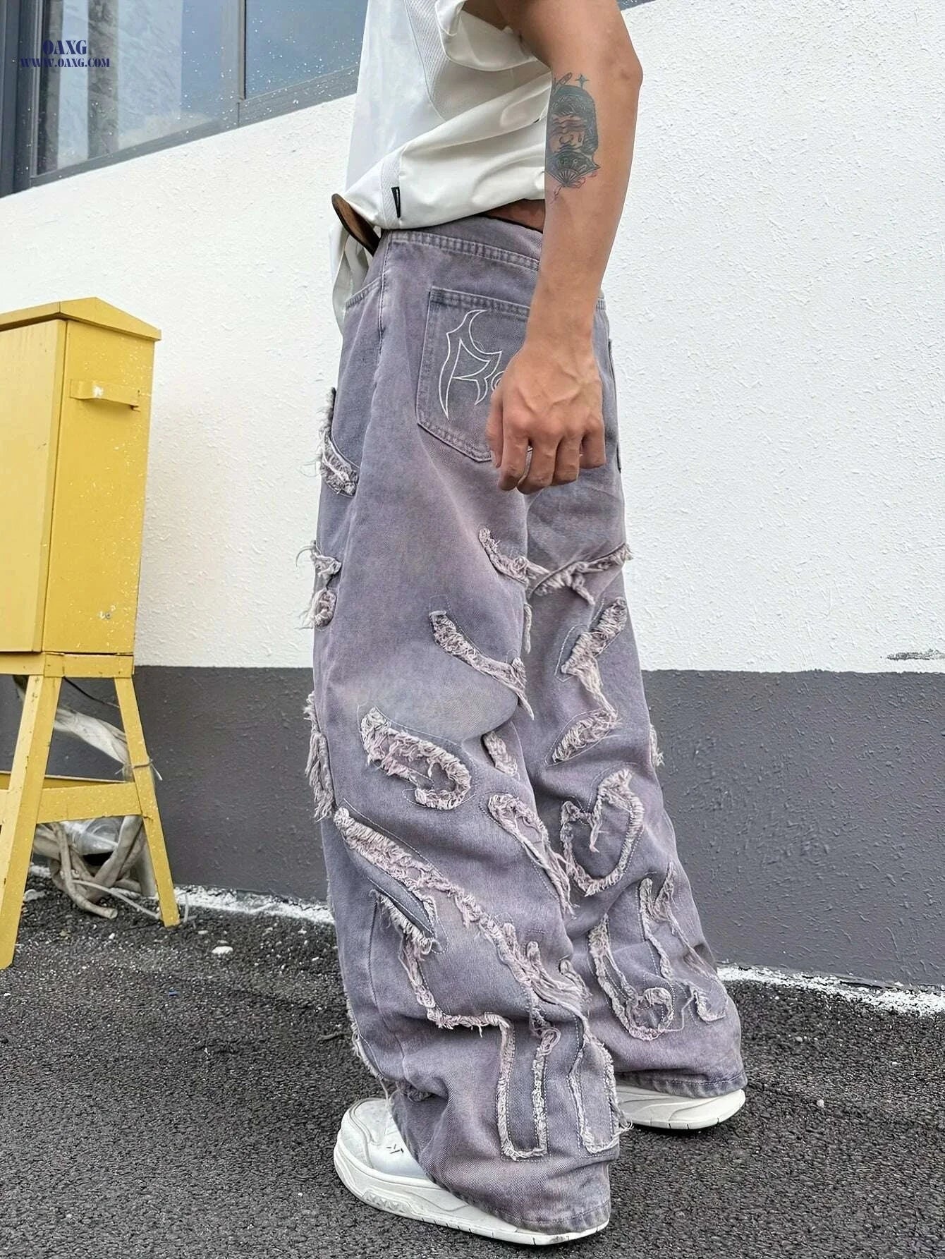 Men's Vintage Loose-Fit Jeans - Frayed Hem, Gradient Wash Style   OAXG Fuchsia / XS
