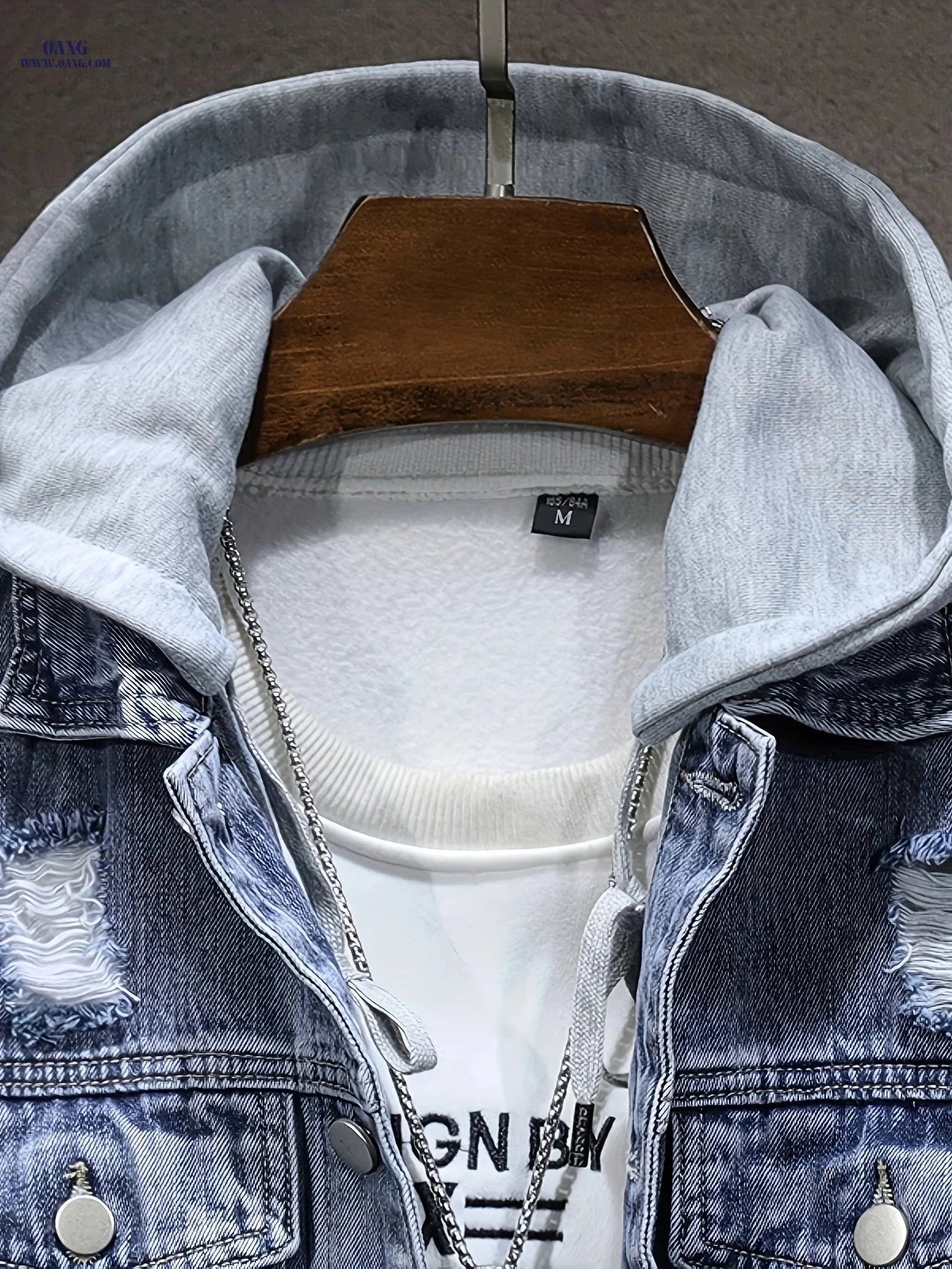 Men's Worn Blue Denim Hooded Jacket - Wind-Resistant Casual Wear   OAXG 