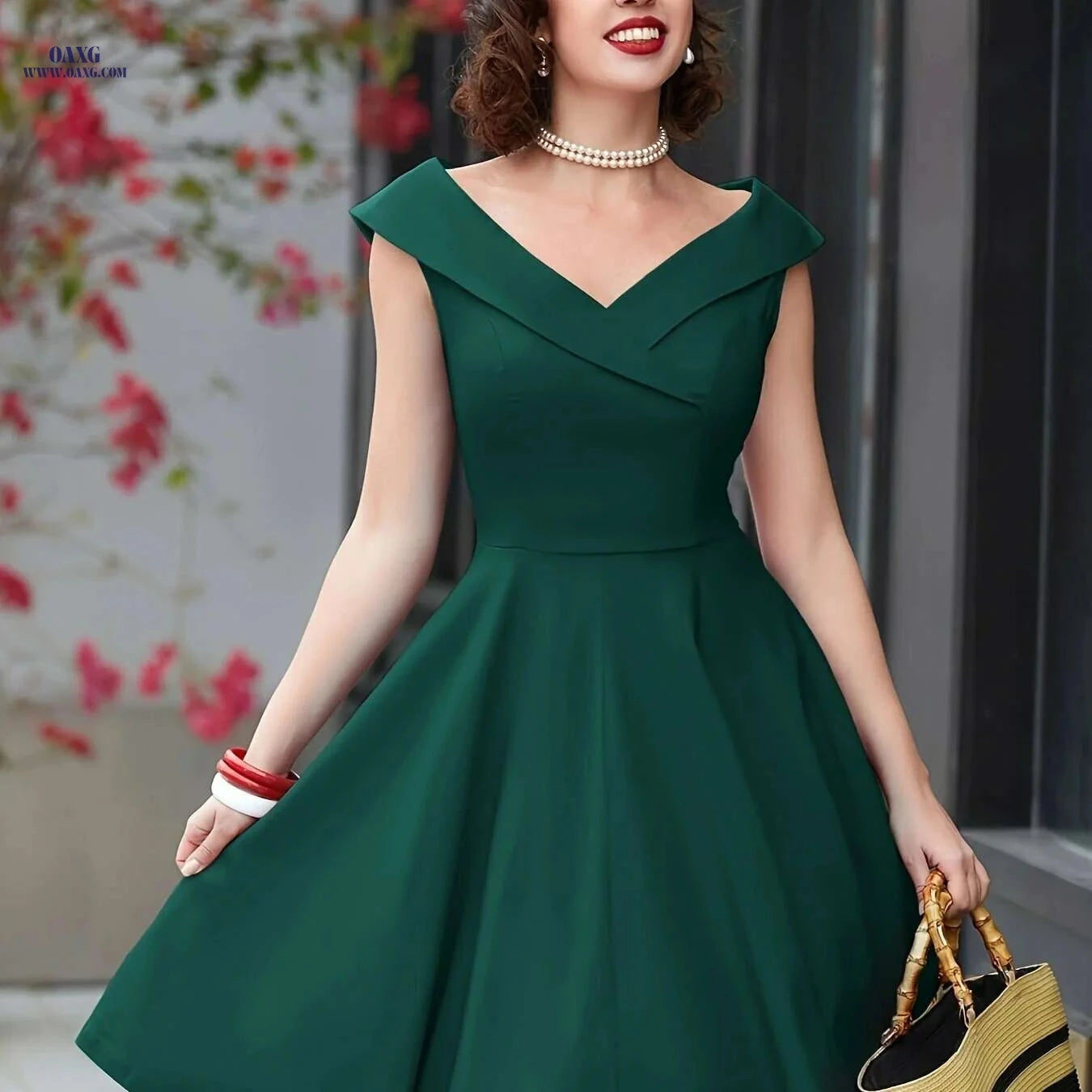 MUXXN Vintage 1950s A-Line Swing Dress - Elegant V-Neck, Long Sleeve   OAXG 