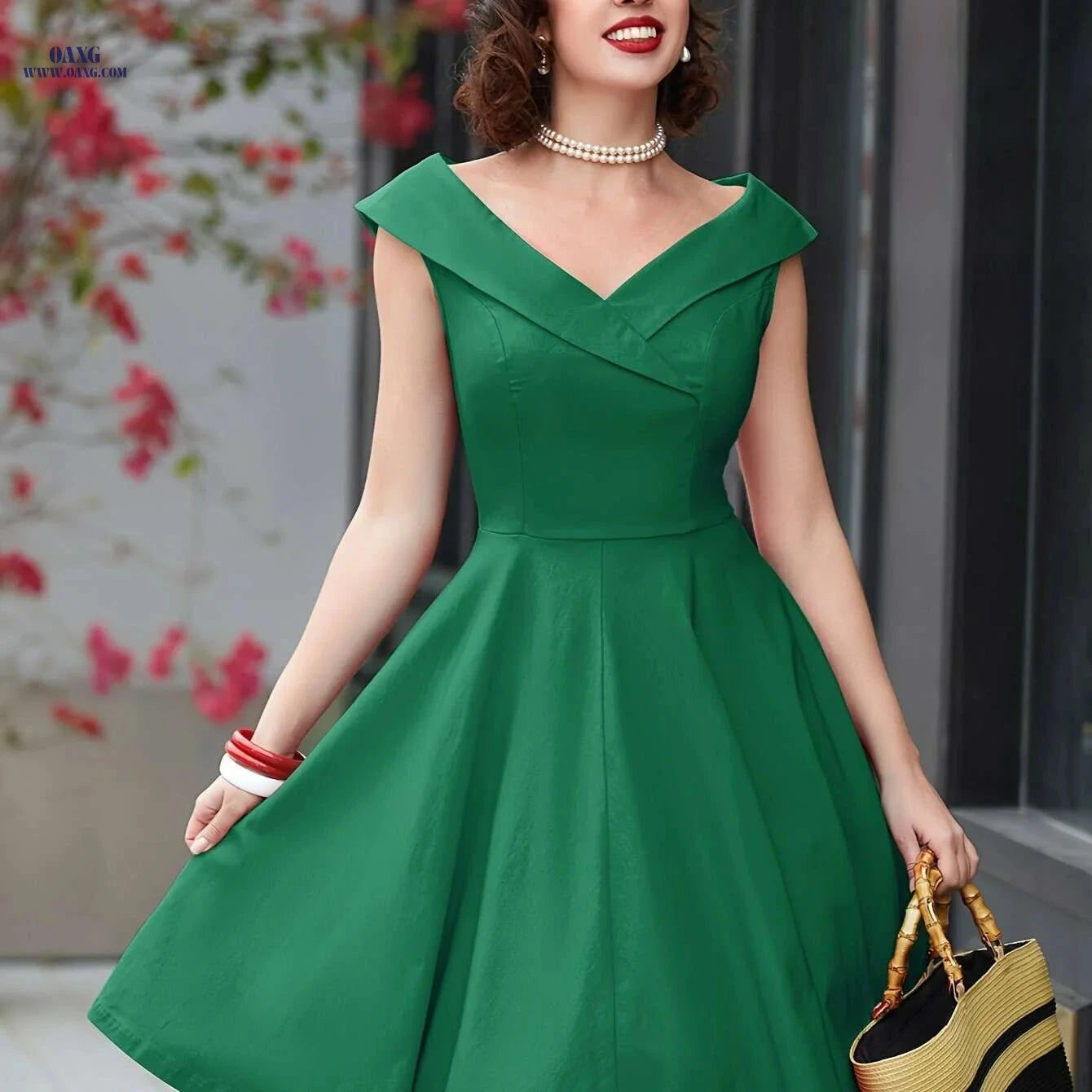 MUXXN Vintage 1950s A-Line Swing Dress - Elegant V-Neck, Long Sleeve   OAXG 