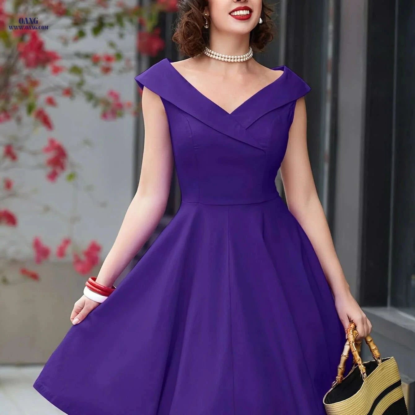 MUXXN Vintage 1950s A-Line Swing Dress - Elegant V-Neck, Long Sleeve   OAXG 