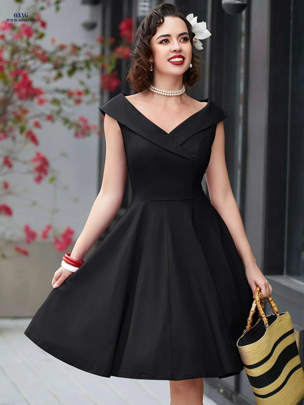 MUXXN Vintage 1950s A-Line Swing Dress - Elegant V-Neck, Long Sleeve   OAXG White / XS