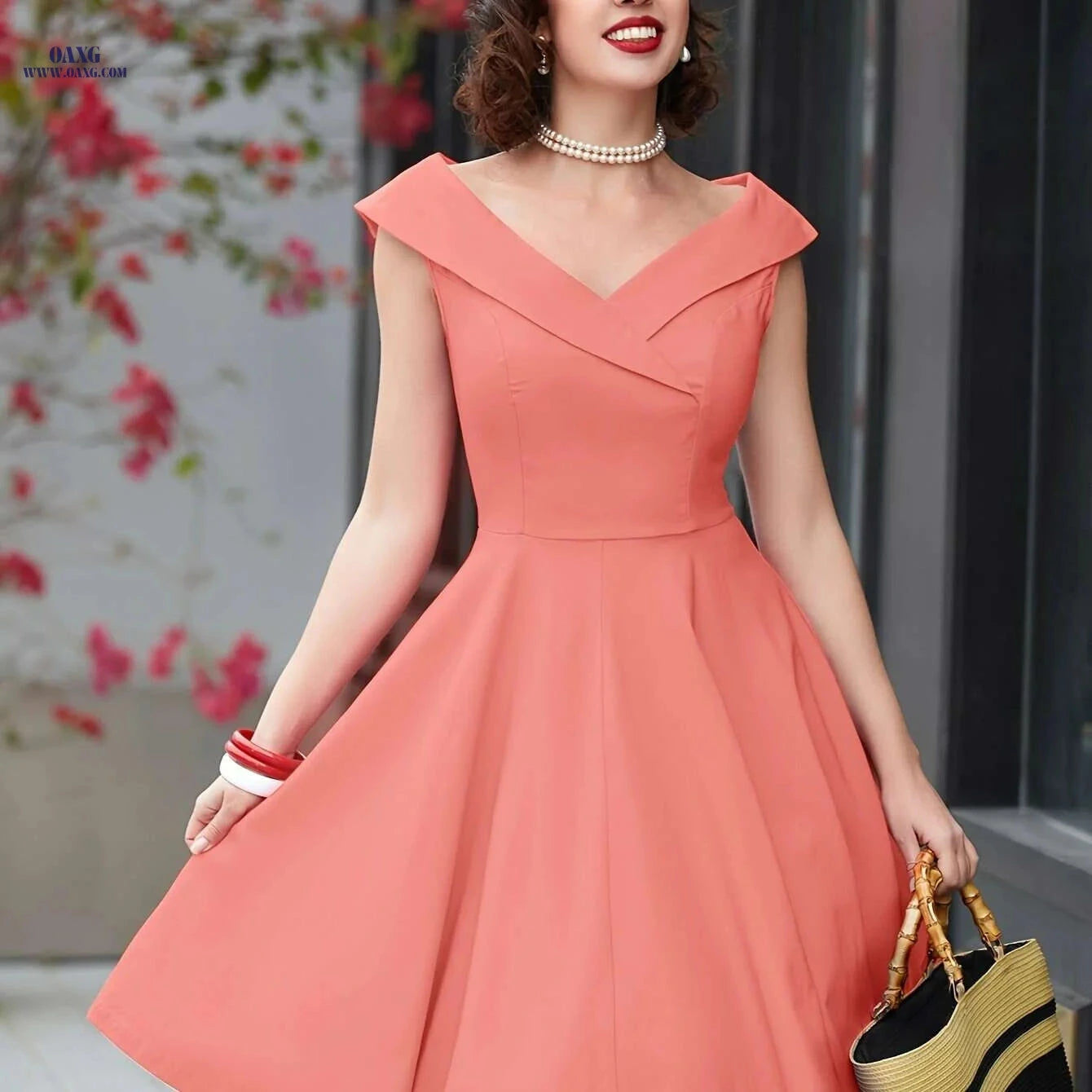 MUXXN Vintage 1950s A-Line Swing Dress - Elegant V-Neck, Long Sleeve   OAXG 