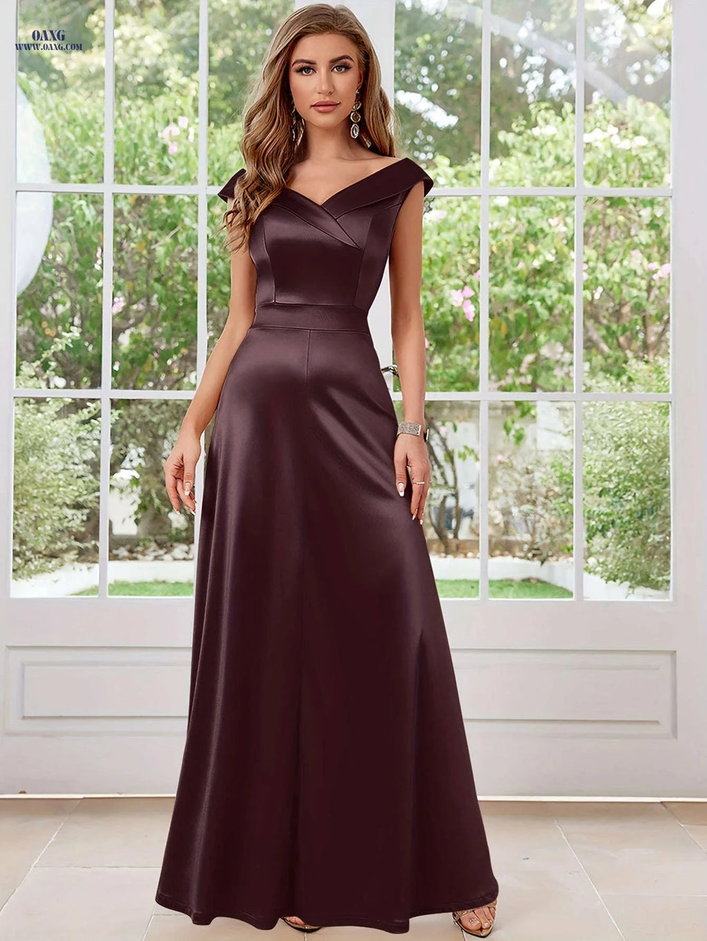 MUXXN Vintage Satin V-Neck Party Dress - Elegant Fit and Flare Design   OAXG 