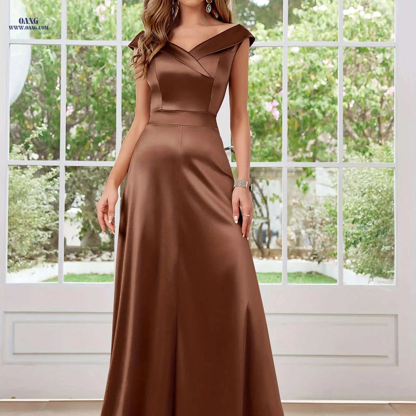 MUXXN Vintage Satin V-Neck Party Dress - Elegant Fit and Flare Design   OAXG Dark Green / XS