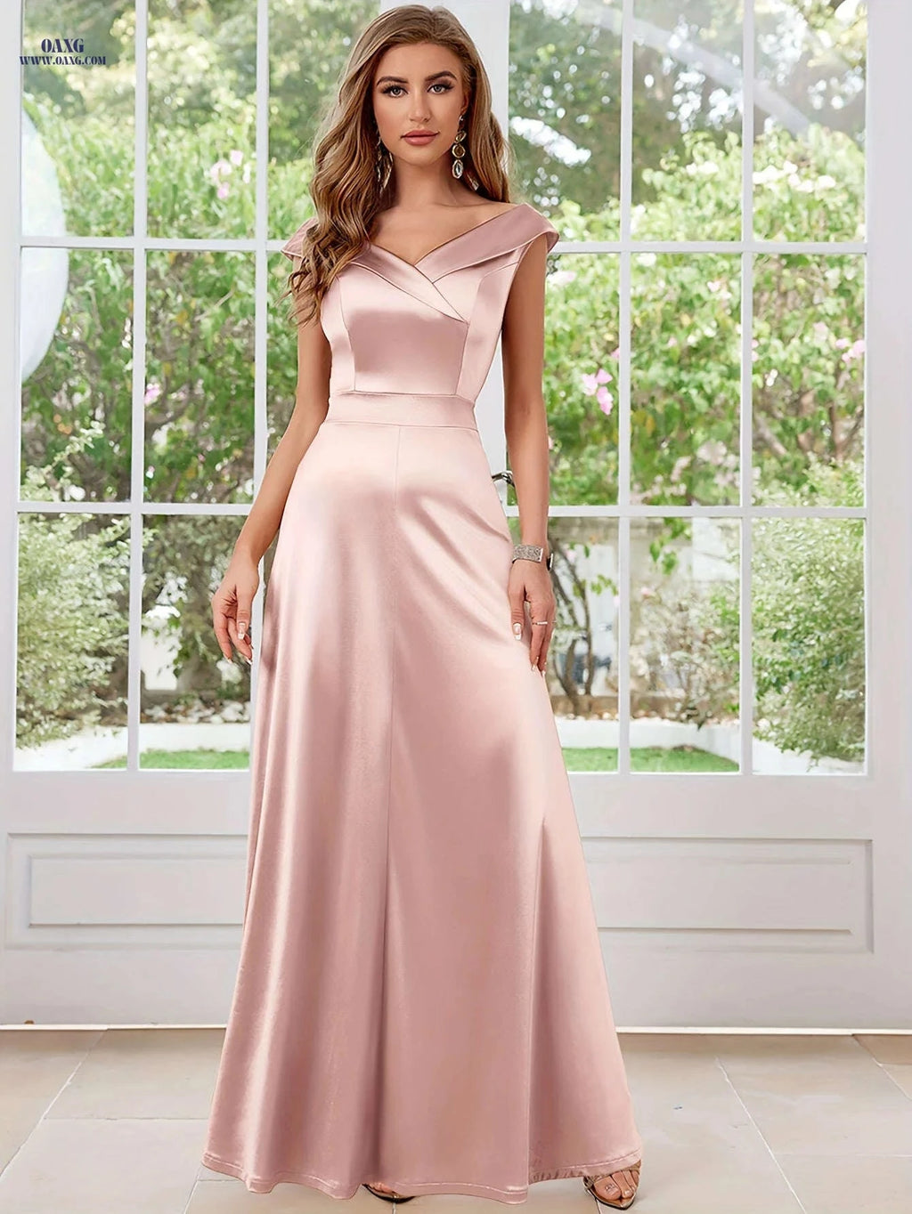 MUXXN Vintage Satin V-Neck Party Dress - Elegant Fit and Flare Design   OAXG 