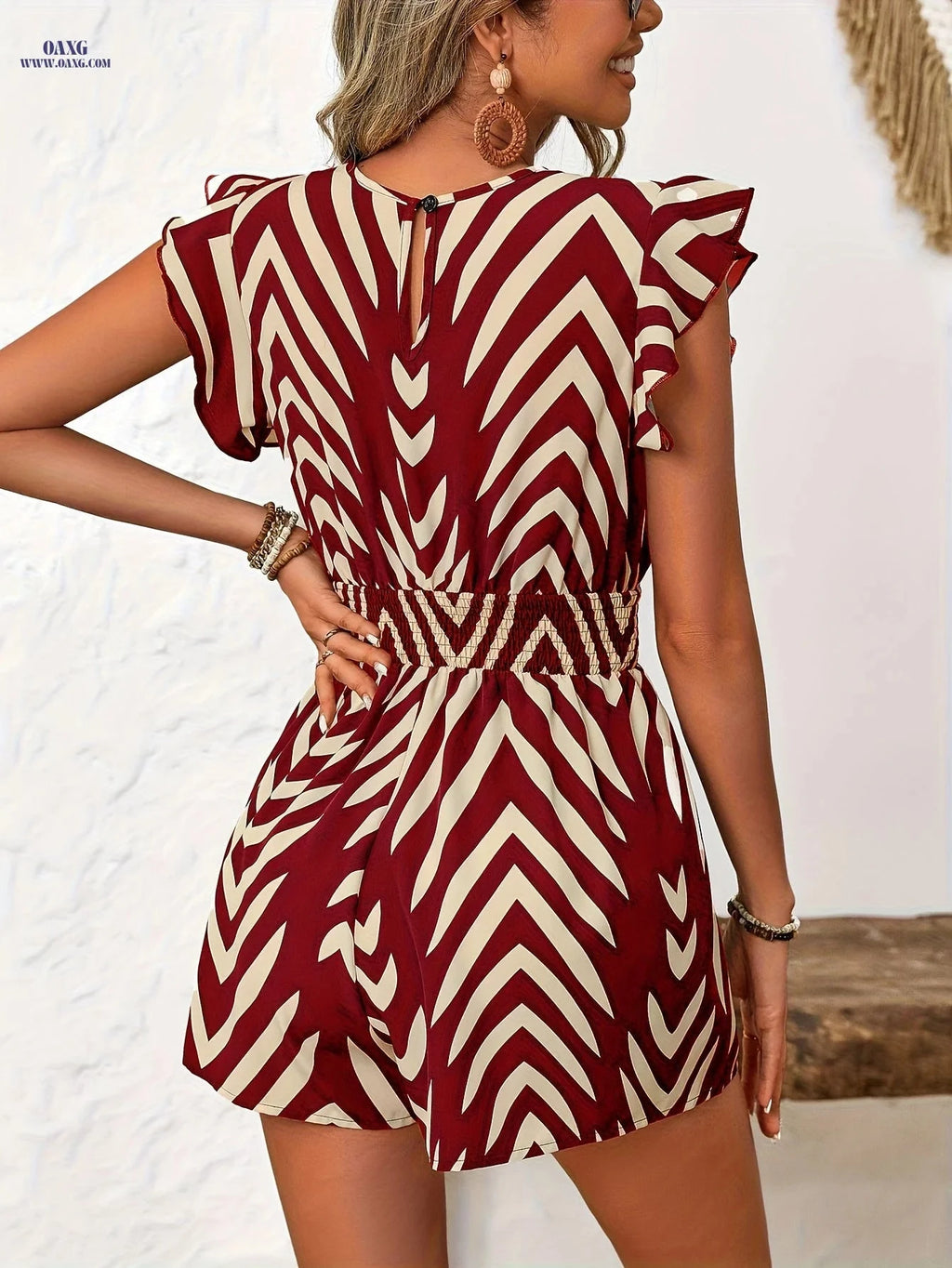Navy & White Chevron Dress - Sleeveless V-Neck for Casual Elegance   OAXG 