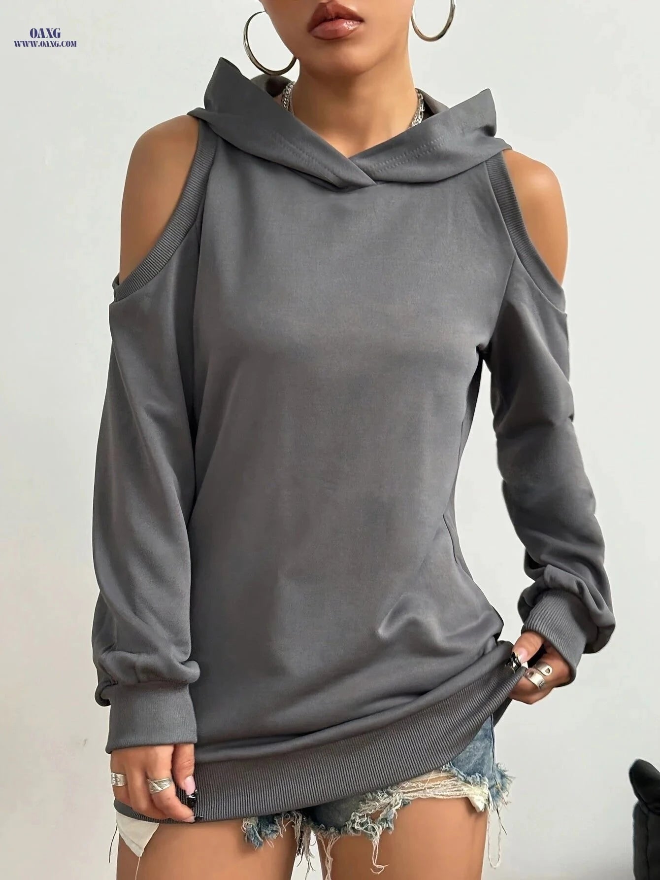 OAXG Casual Hooded Off-Shoulder Sweatshirt - Solid Color Women’s Fashion   OAXG 