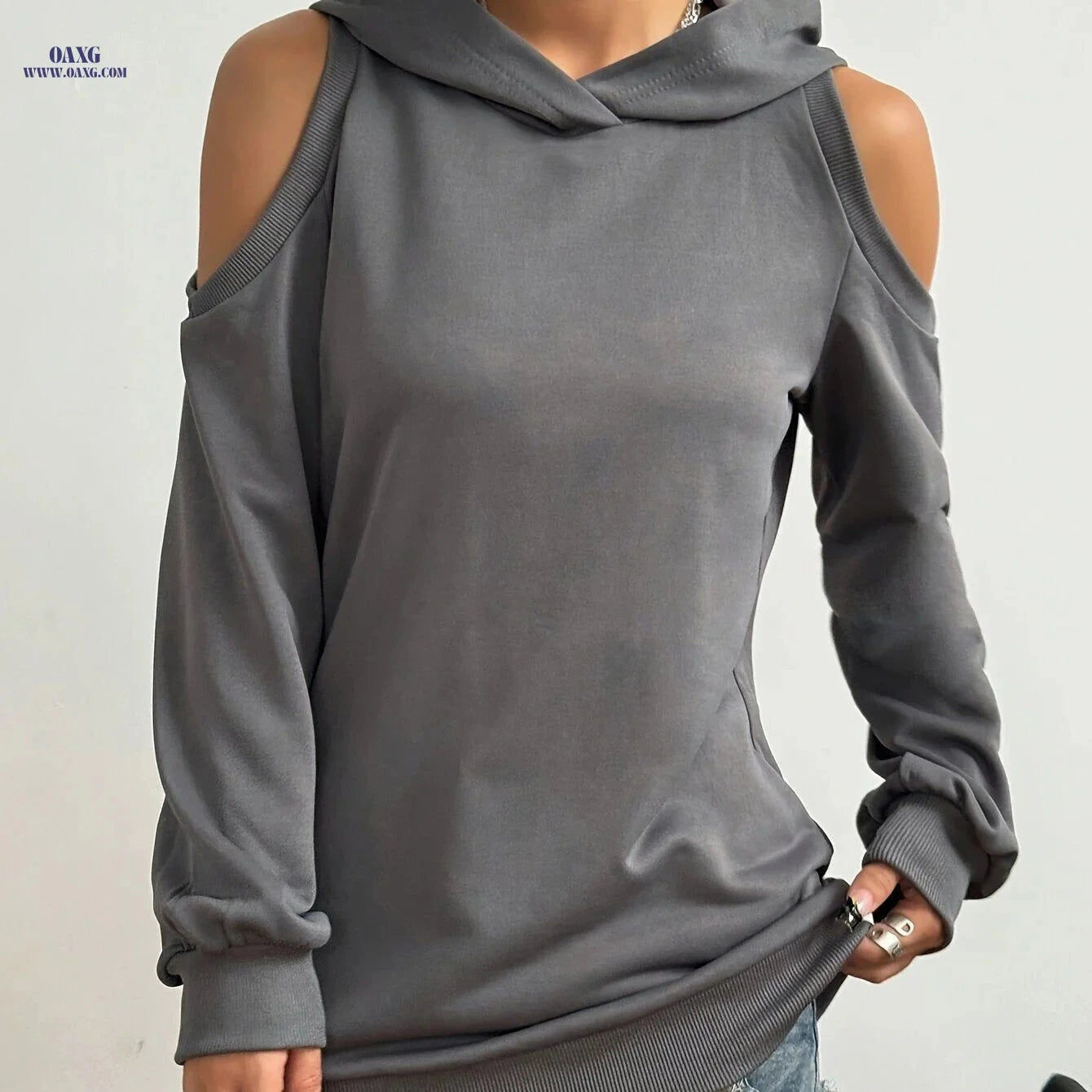 OAXG Casual Hooded Off-Shoulder Sweatshirt - Solid Color Women’s Fashion   OAXG 