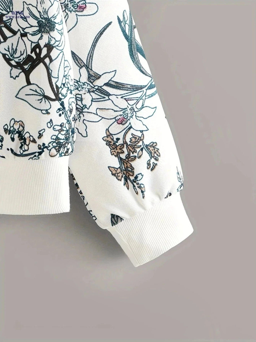 OAXG Round Neck Floral Print Sweatshirt - Vintage Style Top   OAXG Ivory White / S