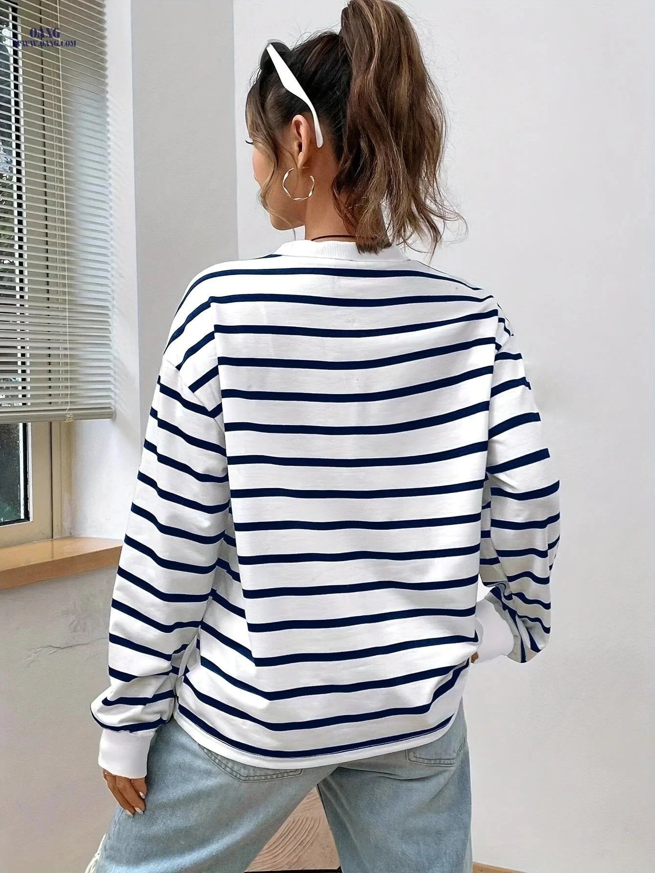 OAXG Women's Striped Sweatshirt - Elegant Crew Neck, Long Sleeve Fit   OAXG Black And White Color / S