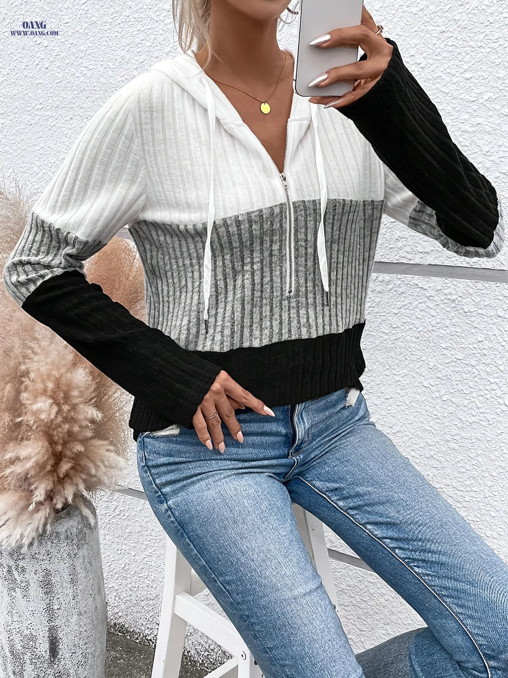 Women's Fashion Hoodie with Directional Rib Stripes, Drawstring, and Zipper   OAXG 
