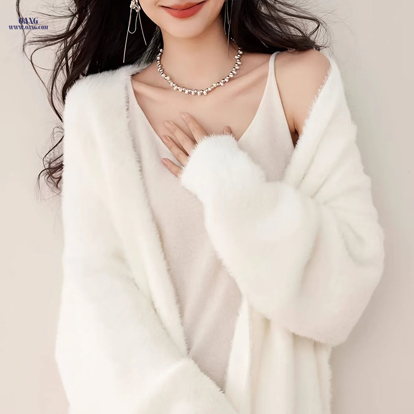 2025 Autumn/Winter New Arrival Mid-Length Buttonless Outerwear, Women's Fashion Korean Style Petite Lazy Look Faux Mink Soft White Cardigan   OAXG White / Asian S/M