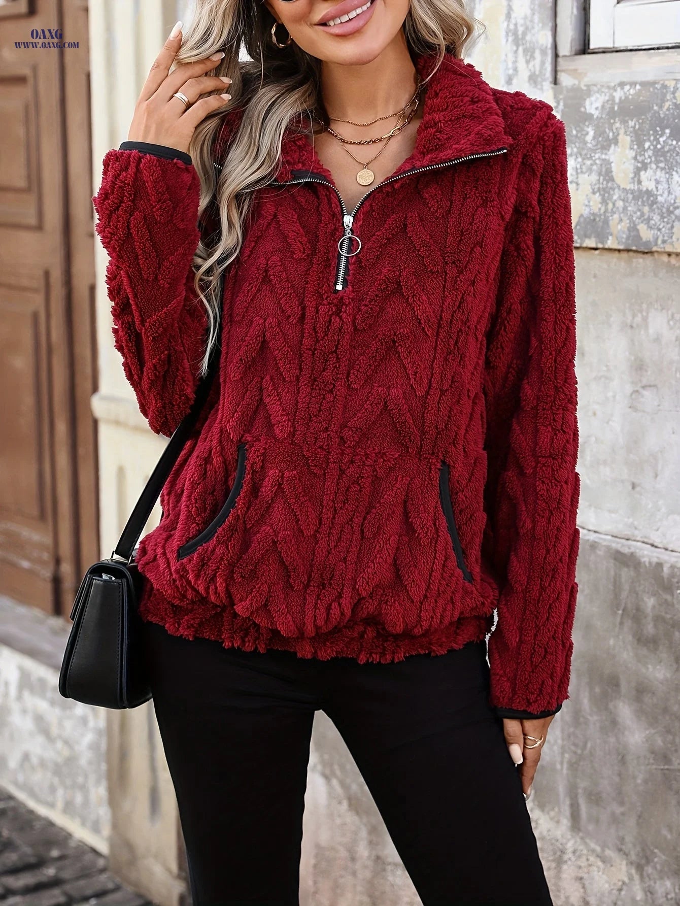 Women's Quarter-zip, Comfortable Textured Plush Sweatshirt   OAXG 