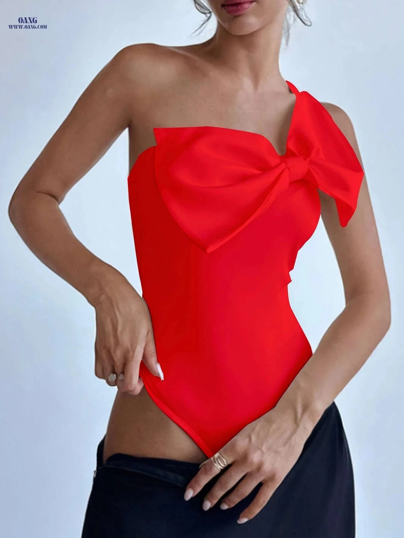 One-Shoulder Fitted Bodysuit with Large Bow - Sexy Knit Design   OAXG 