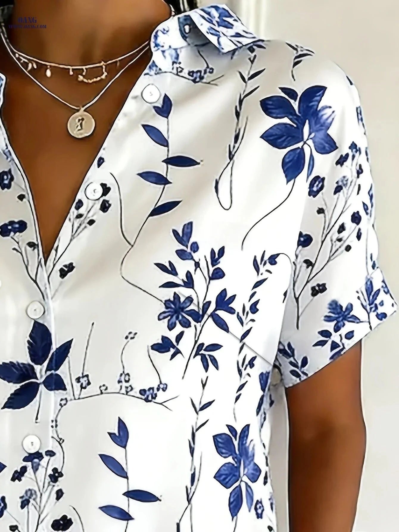 Plus-Size Floral Print Button-Up Blouse - Short Sleeve Casual Style   OAXG White / S
