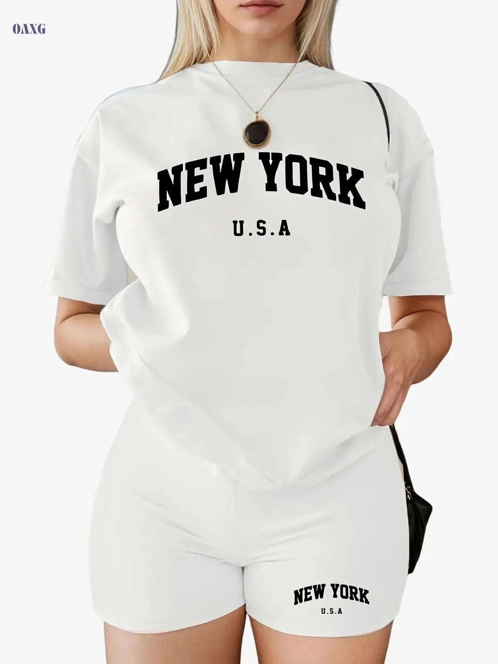Plus-Size Women's Sports Two-Piece Set - Round Neck, Short Sleeve   OAXG White / S