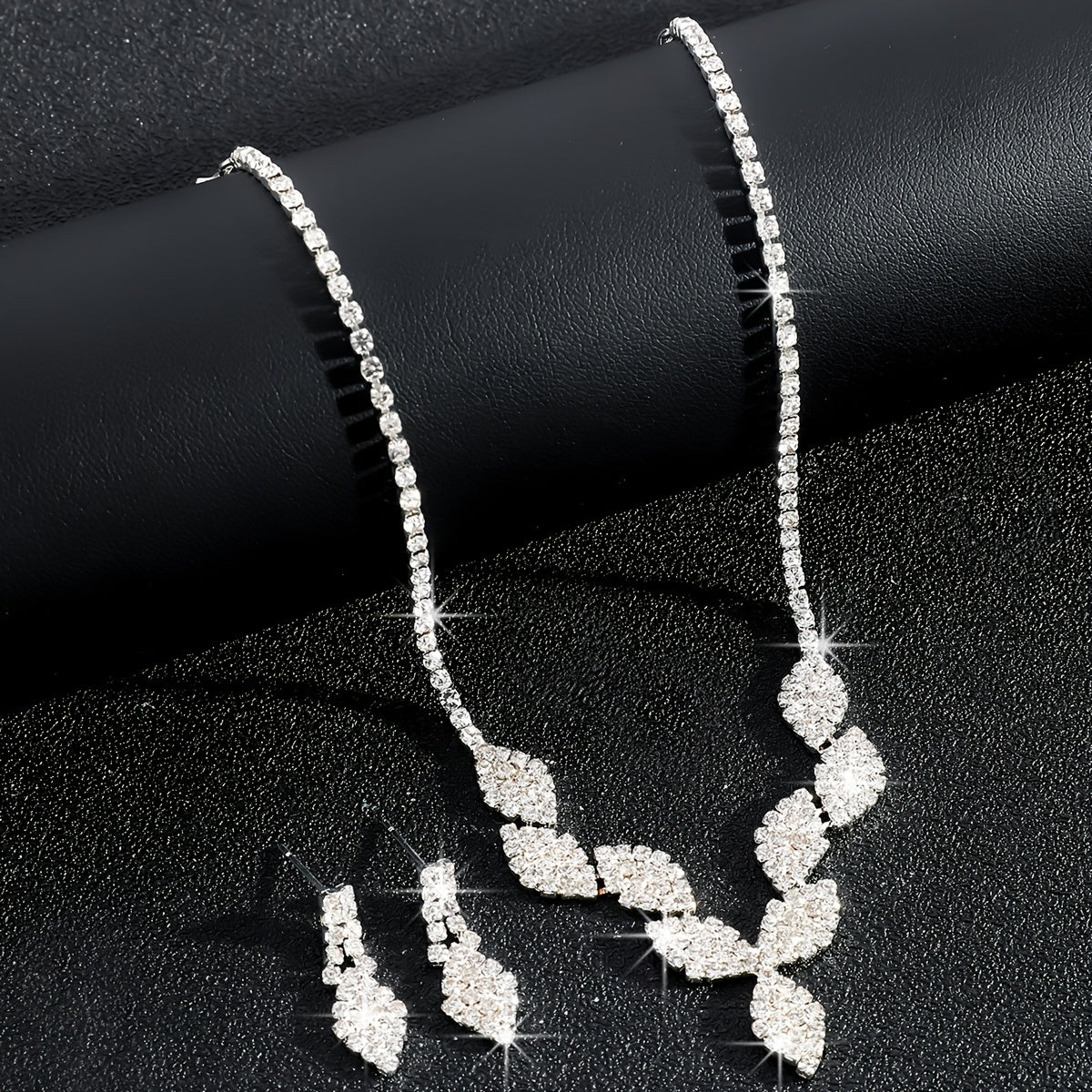 Stylish and Elegant Rhinestone Leaf Necklace and Earrings Set for Bridal Party Accessories