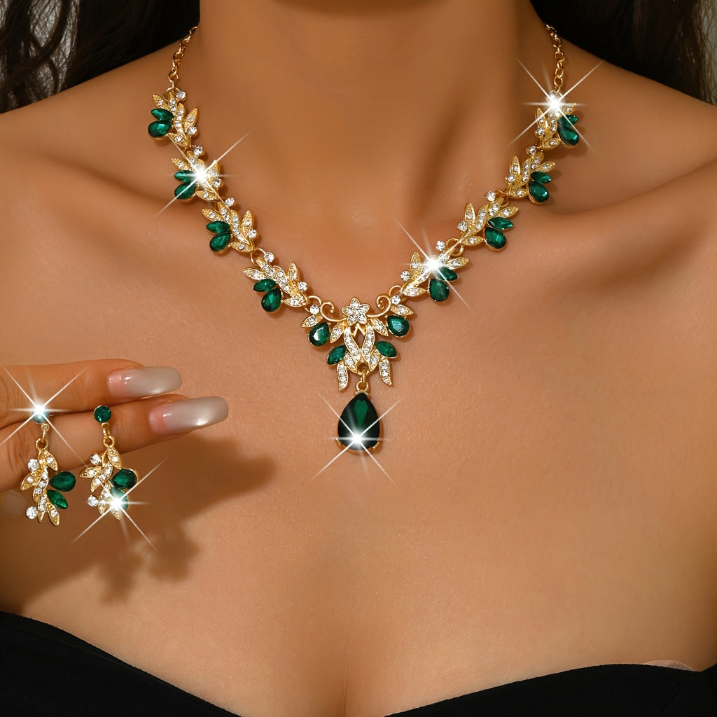 Elegant and Sophisticated Alloy Womens Wedding Set Including 1 Necklace and 1 Pair of Earrings The Stylish Alloy Rhinestone Flowers Are Sparkling and Elegant Suitable for Various Occasions Such as Parties Weddings Bridal Events Balls