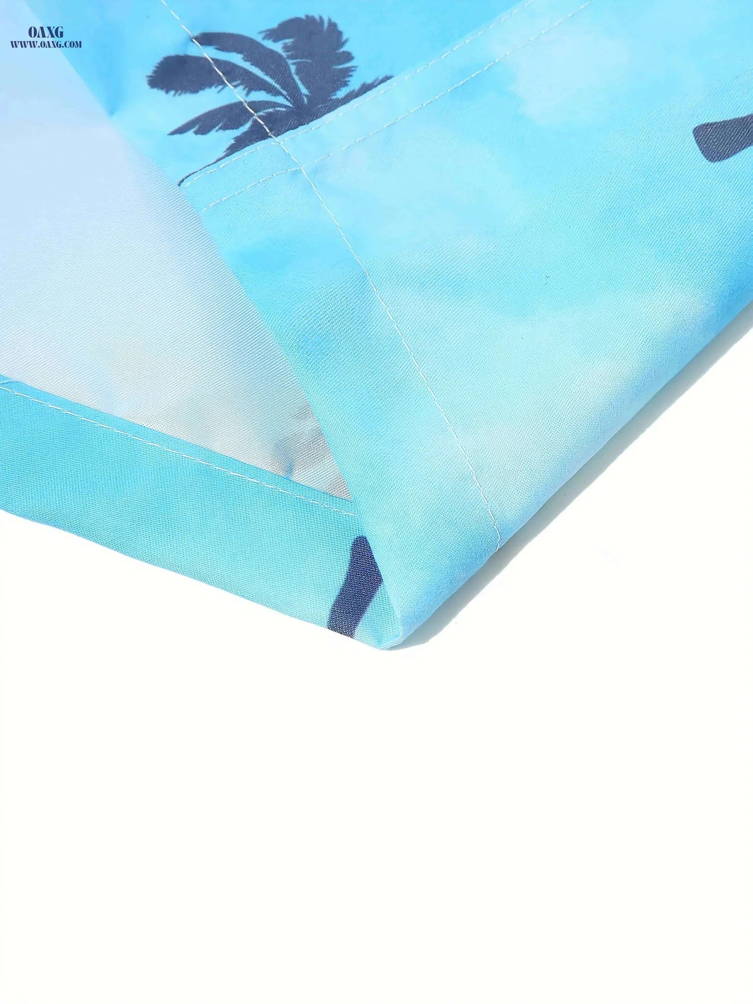 Relaxed Fit Light Blue Beach Shorts - Tropical Palm Tree Print   OAXG 