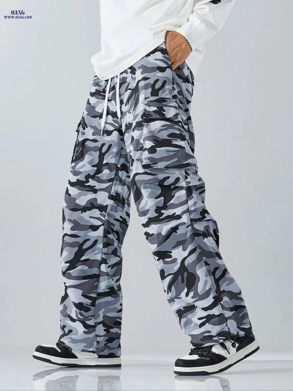 Stylish Digital Camo Cargo Pants - Loose Fit, Durable Fabric   OAXG 