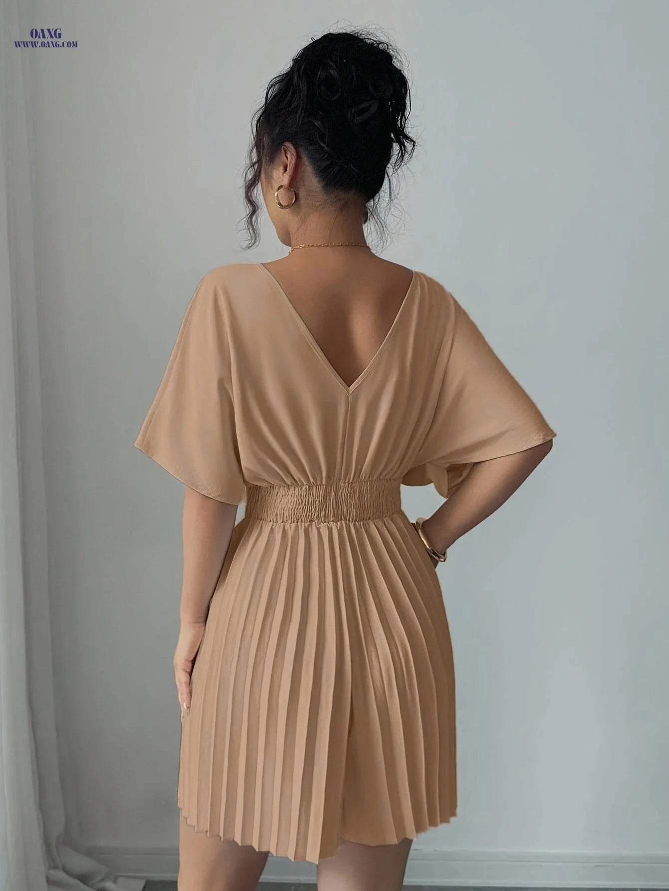 Stylish Solid-Color Jumpsuit - Elegant Wide V-Neck for Spring/Summer   OAXG Apricot / S