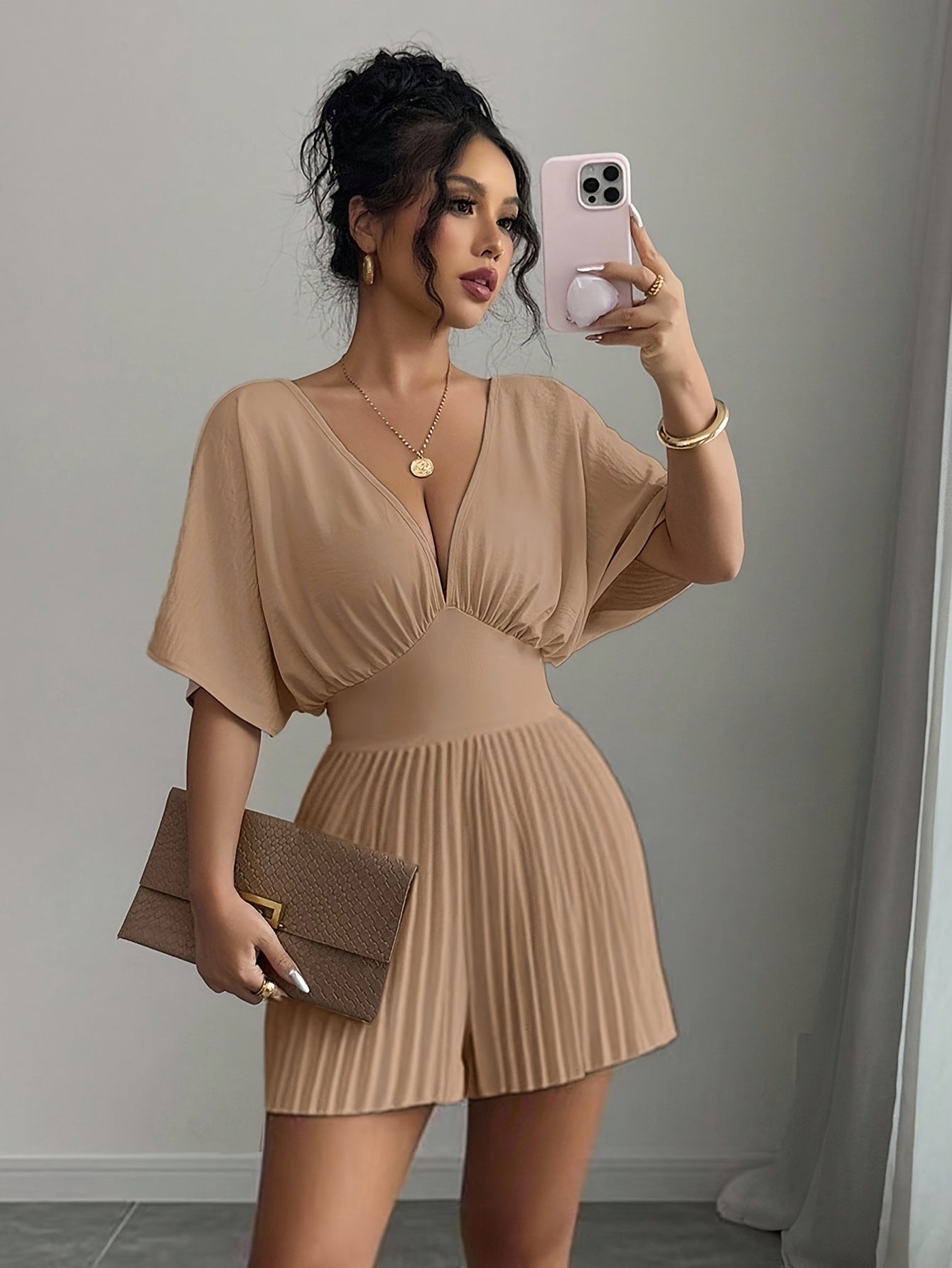 Stylish Solid-Color Jumpsuit - Elegant Wide V-Neck for Spring/Summer   OAXG 