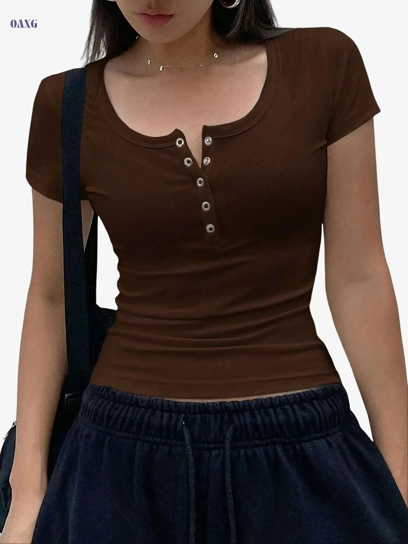 Stylish Women's Beige Short Sleeve Crop Top - Perfect for Summer Casual   OAXG 