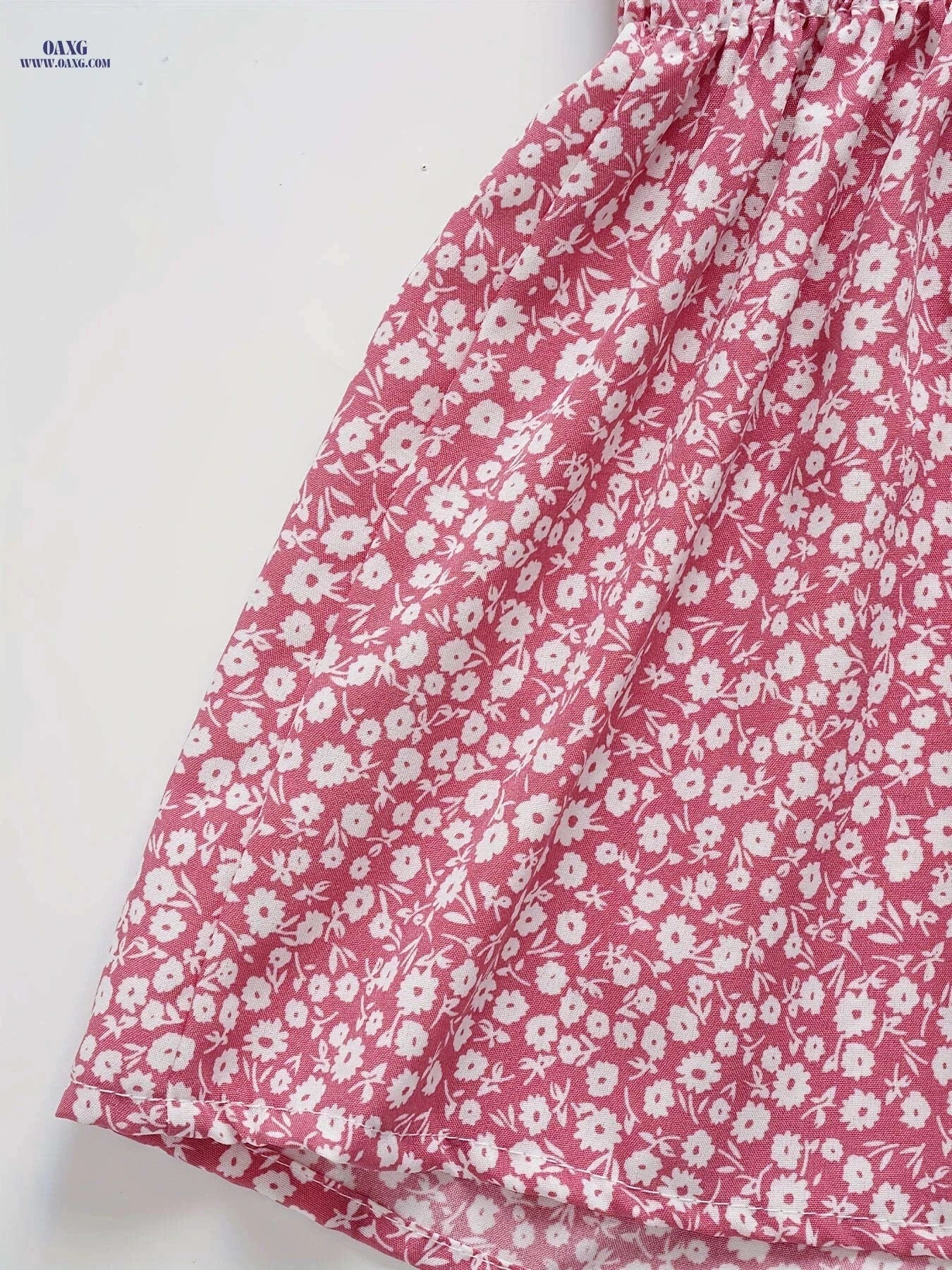 Stylish Women’s Floral Shorts - Elegant Summer Fashion for All Seasons   OAXG 